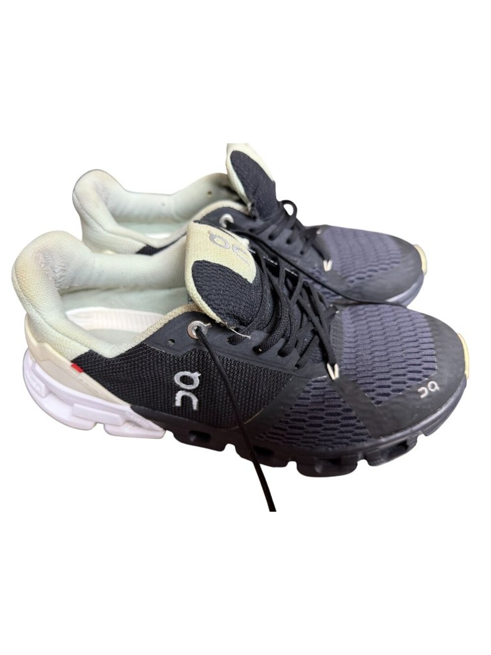 On Running Cloudtec Sneakers Womens Size 9 Black & White Mesh Athletic Shoes
